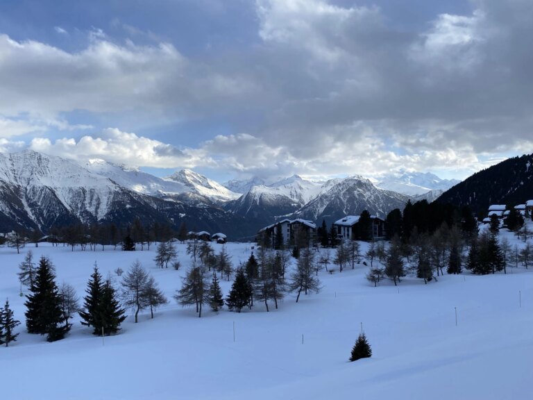Alpenblick vom Balkon im Winter