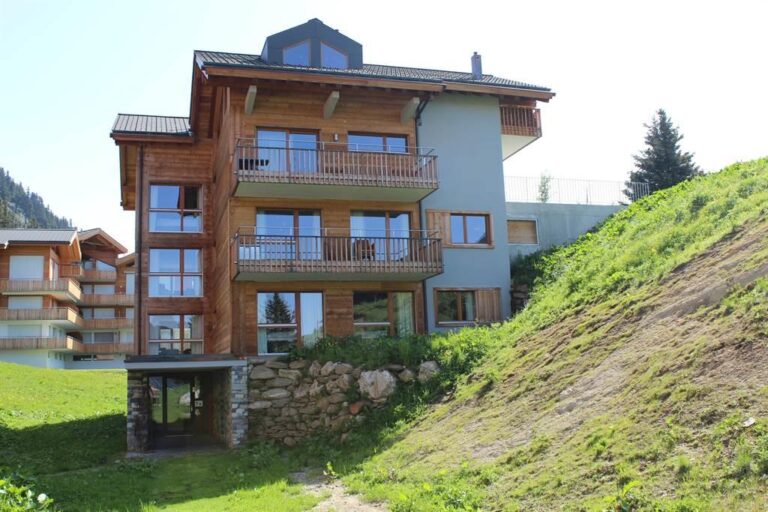 Balkon mit Terrasse