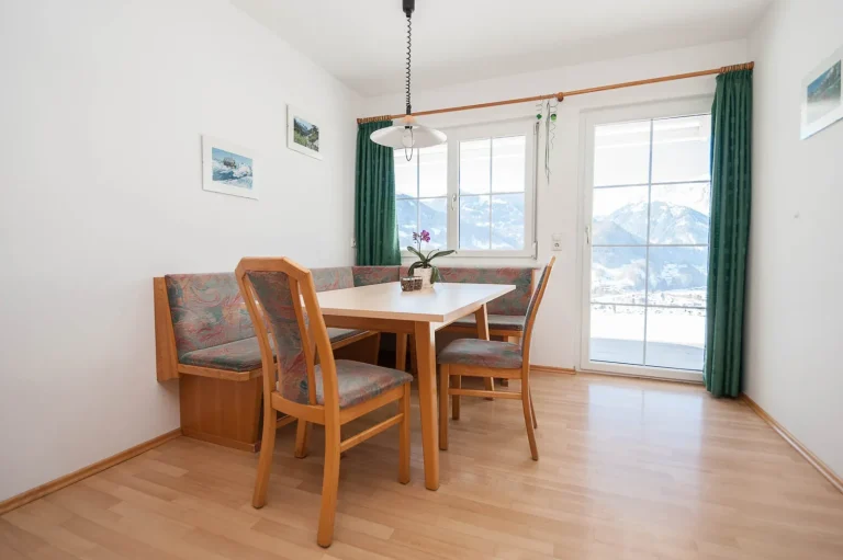 Gemütliches Zimmer in der Ferienwohnung Salzgeber