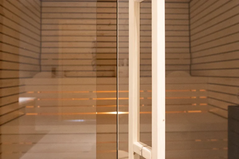 Wohnbereich der Familiensuite in den Amrai Suites