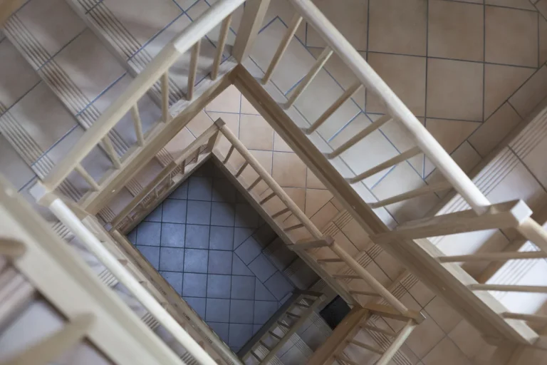 Treppenhaus in den Eckis Appartements