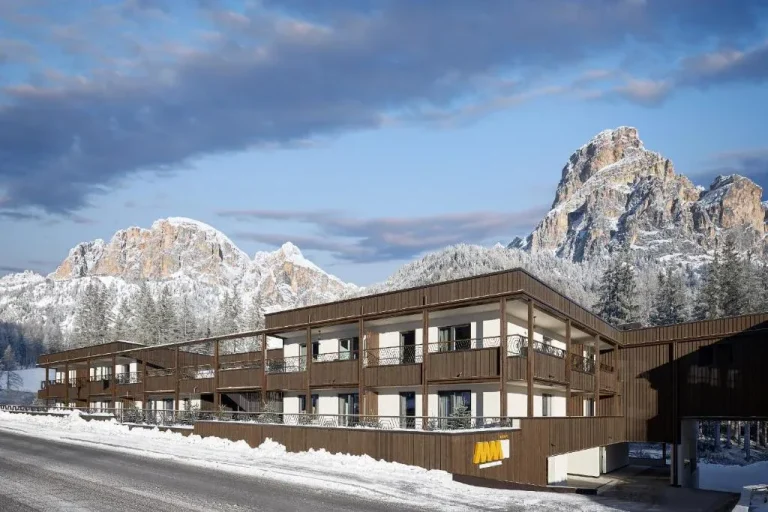 Außenansicht des Movi Family Apart-Hotel