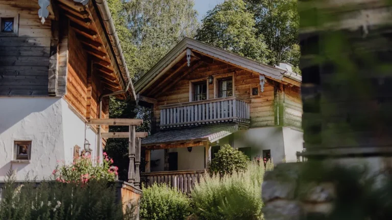 Außenansicht des Naturresort PURADIES