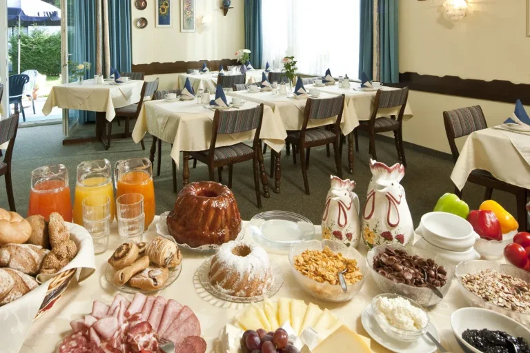 Fruehstuecksraum der Pension Haus Maria
