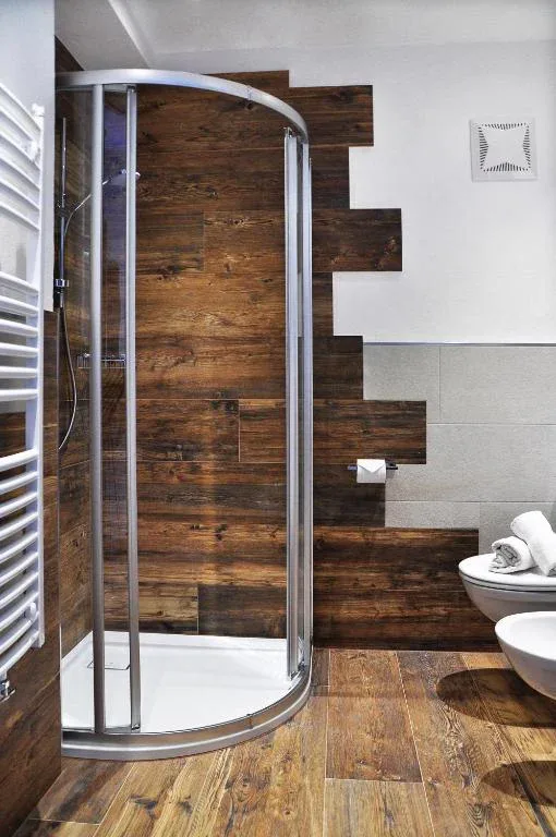 Badezimmer in der Pension Rungg