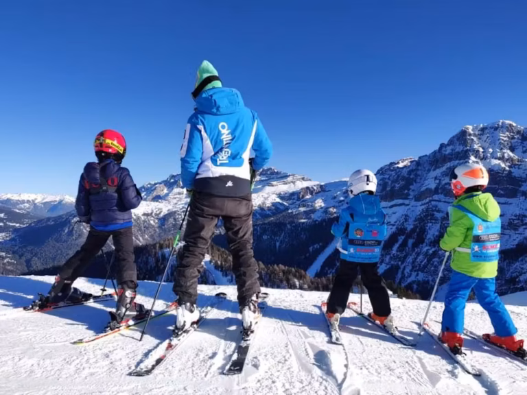Kinder im Skigebiet Pinzolo