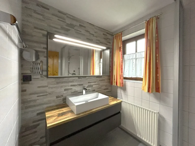 Badezimmer im Appartementhaus Sonnenstein