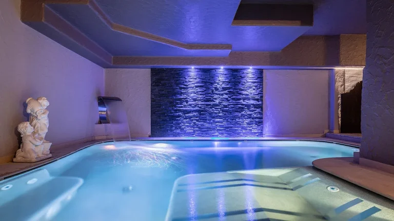 Pool im Sport Hotel Romantic Plaza