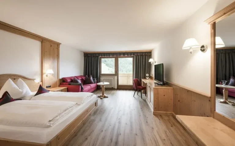 Weiterer Blick auf die Dolomiten vom Hotel Onach