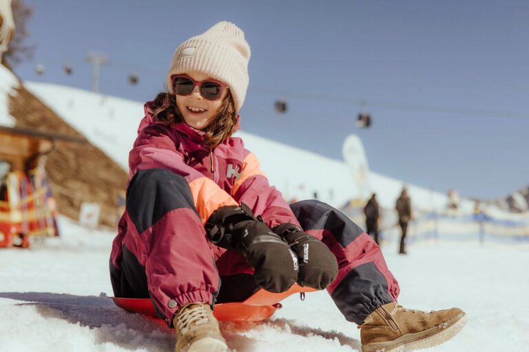 Kinder bei der Skischule