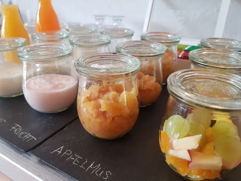 Frühstücksbereich im Hotel Beau-Séjour