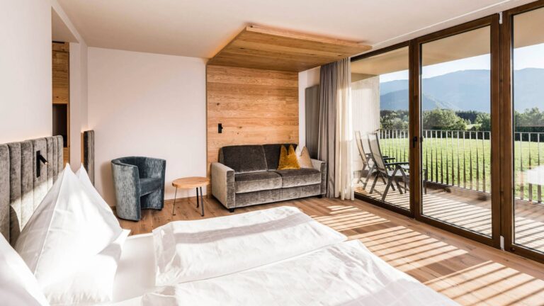 Zimmer mit Bergblick