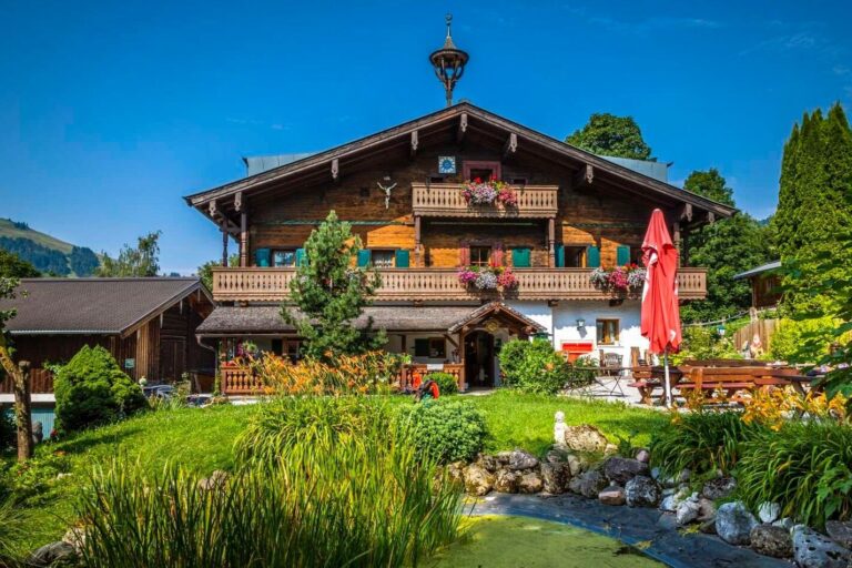 Außenansicht im Sommer