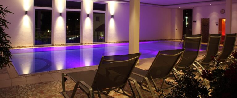 Schwimmbad im Wellness-Bereich des Hotel Hessenhof