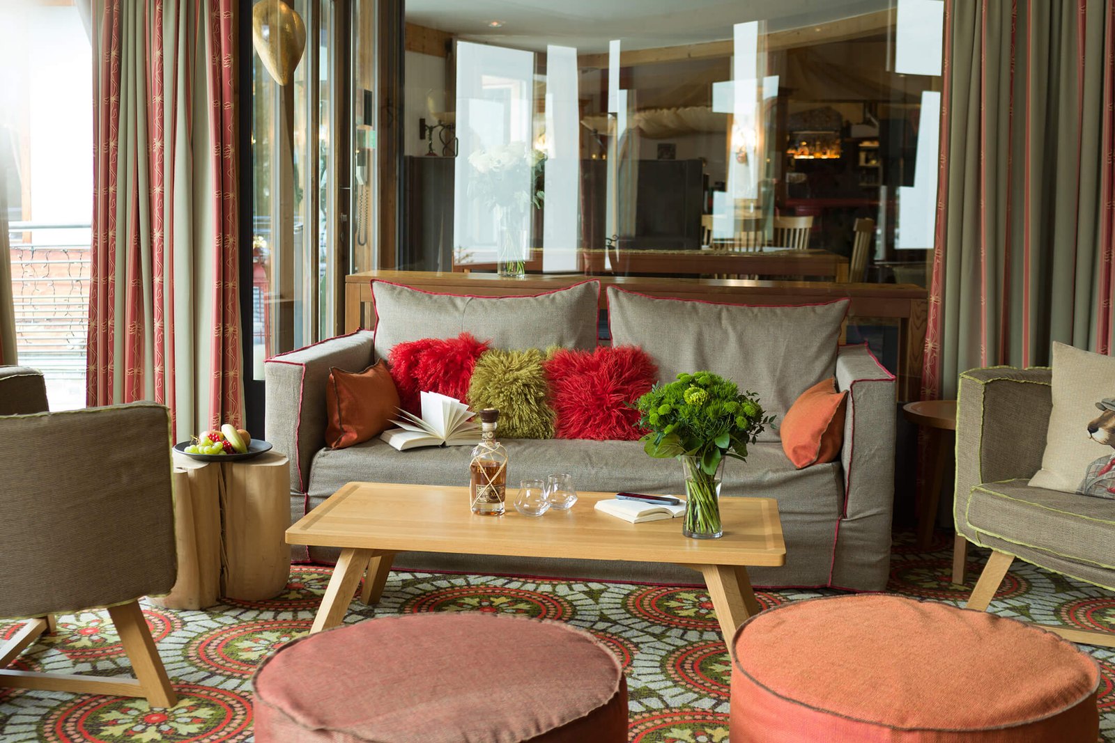 Lounge im Hotel DIE POST mit gemuetlicher Sitzecke