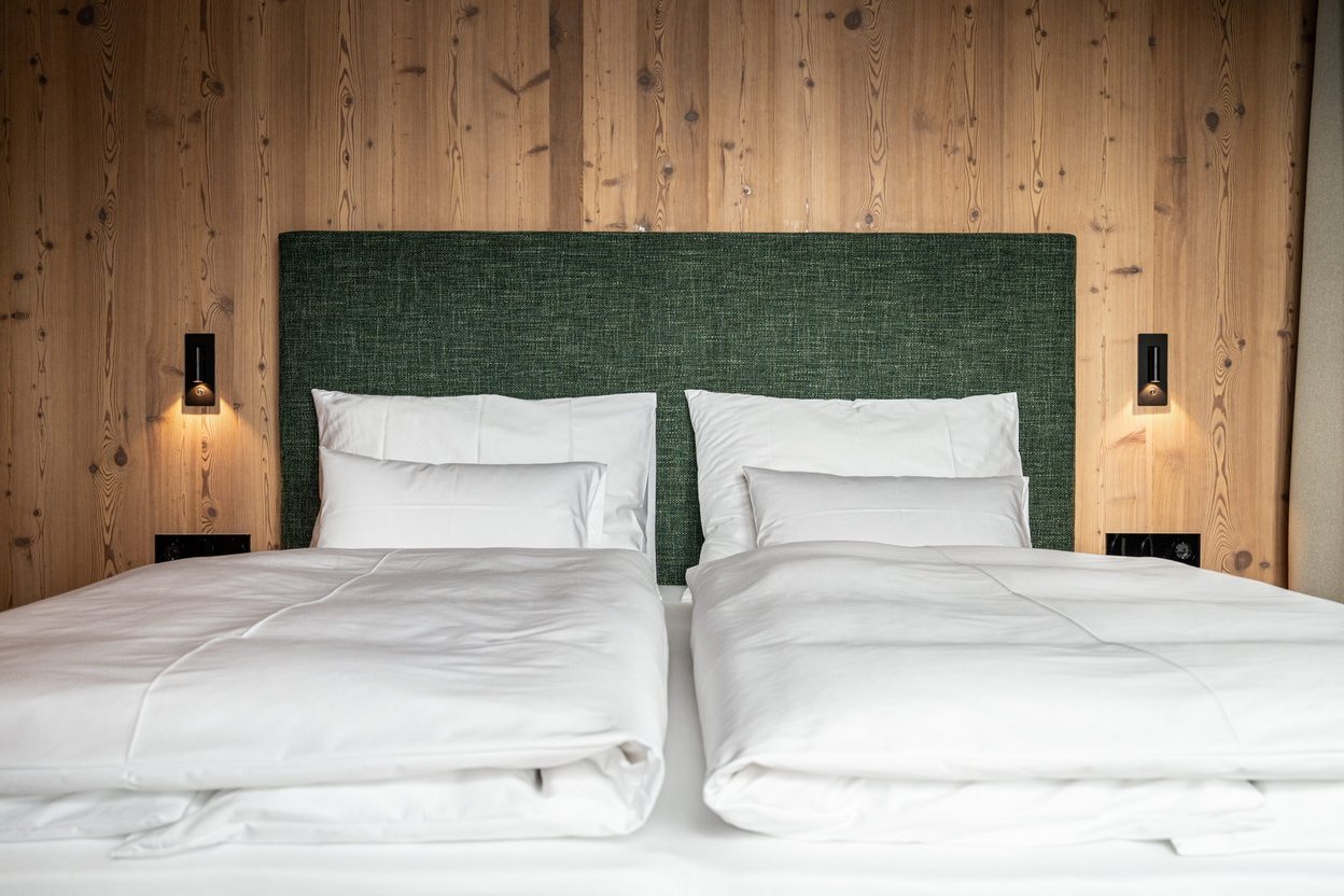 Schlafzimmer mit Doppelbett, Mountain Lodge Margit
