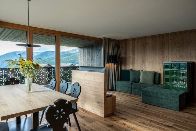 Wohnbereich mit Bergblick, Mountain Lodge Margit
