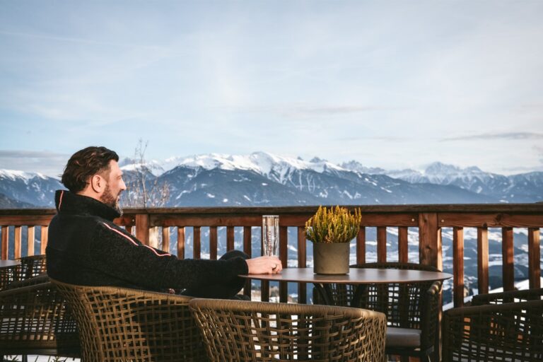 Terrasse im Winter, Tratterhof Mountain Sky Hotel